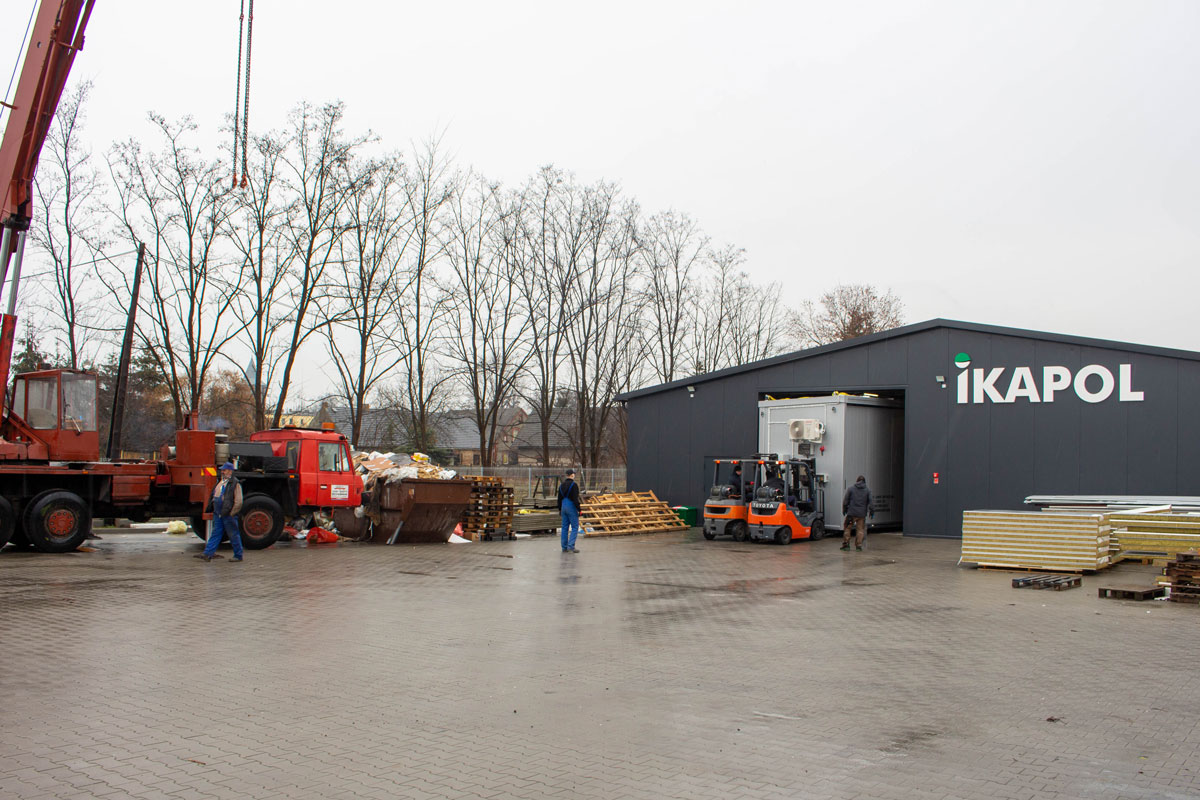 Gevaarstoffenopslag, containers voor gevaarlijke stoffen, vrijstaande container, opslagsystemen voor gevaarlijke stoffen van de specialist, gevaarlijke stoffen container • Fabrikant IKAPOL