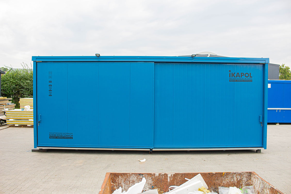 Gevaarstoffenopslag, containers voor gevaarlijke stoffen, vrijstaande container, opslagsystemen voor gevaarlijke stoffen van de specialist, gevaarlijke stoffen container • Fabrikant IKAPOL
